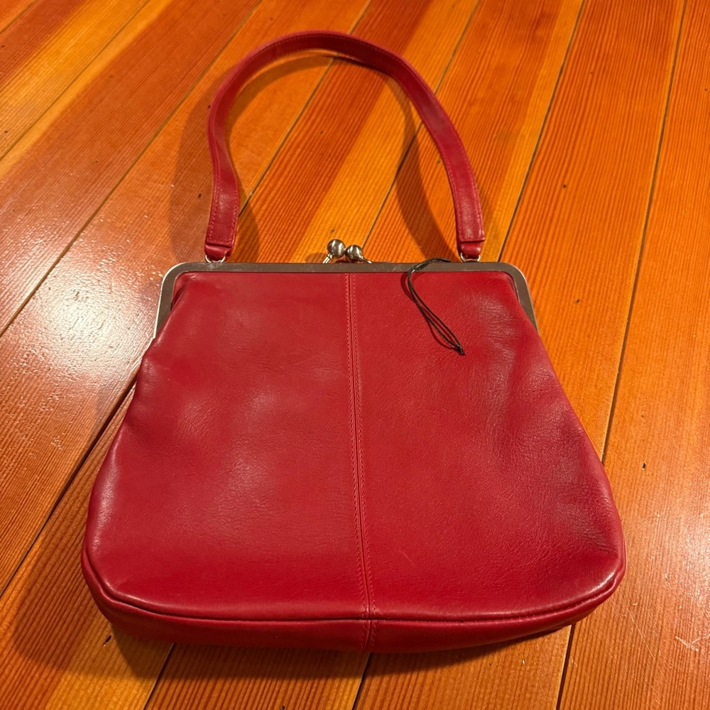 Vintage Hobo Clasp Top Elegant Red Leather Handbag